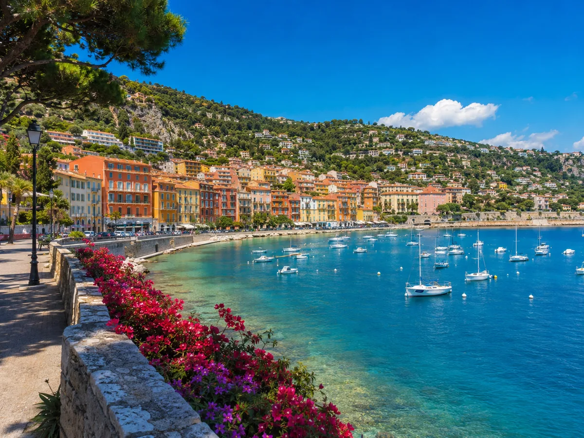 Venir au Bistrot de Jennifer depuis Villefranche-sur-Mer, avec ou sans voiture